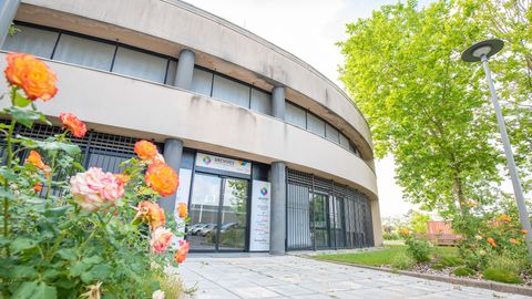 ARCHIVES MUNICIPALES ET COMMUNAUTAIRES DE REIMS